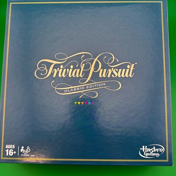 HASBRO GAMING Other - TRIVIAL PURSUIT HASBRO CLASSIC EDITION BOARD GAME, 2400 QUESTIONS, C1940